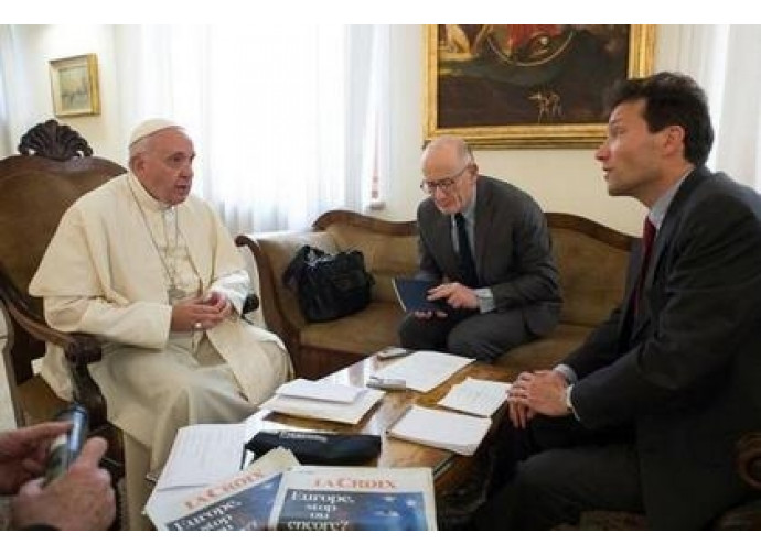 Il Papa e La Croix